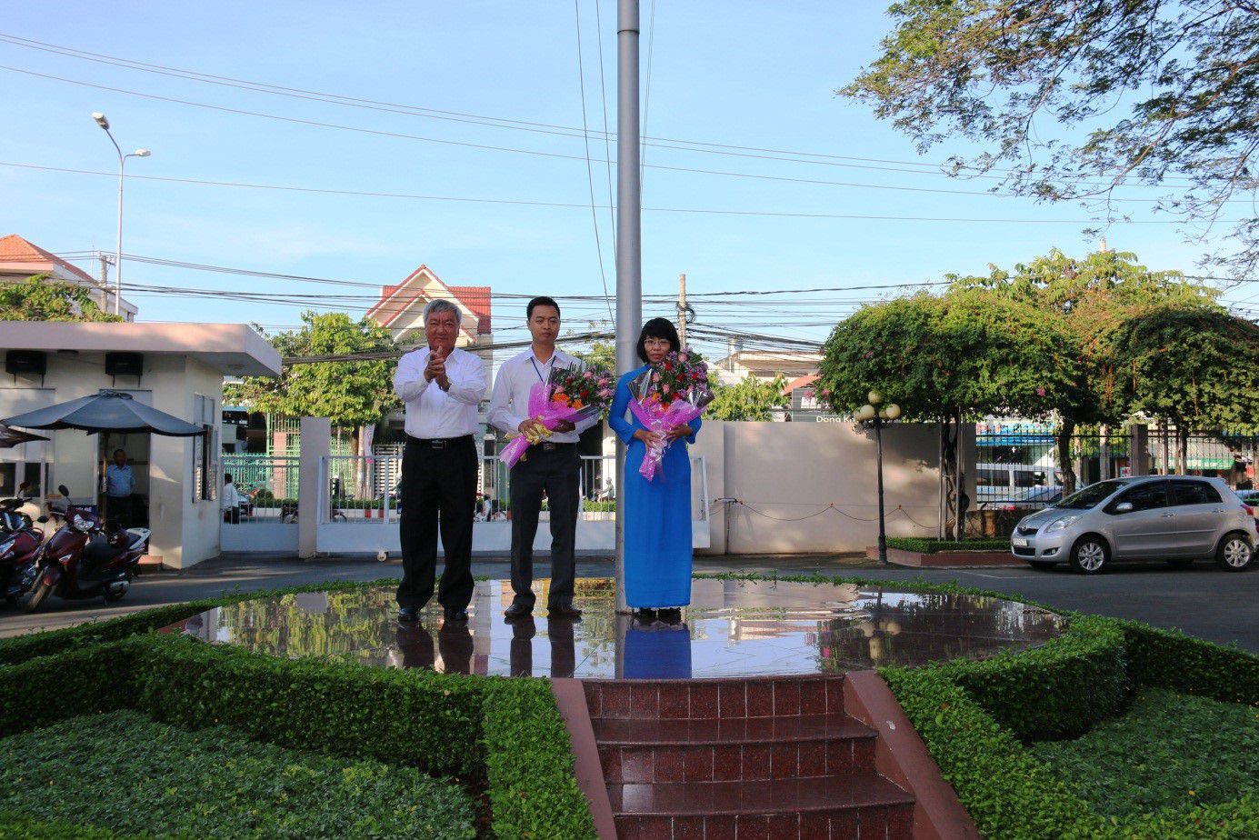 Gương điển hình tiên tiến thực hiện học tập và làm theo tấm gương đạo đức Hồ Chí Minh tháng 11 năm 2015