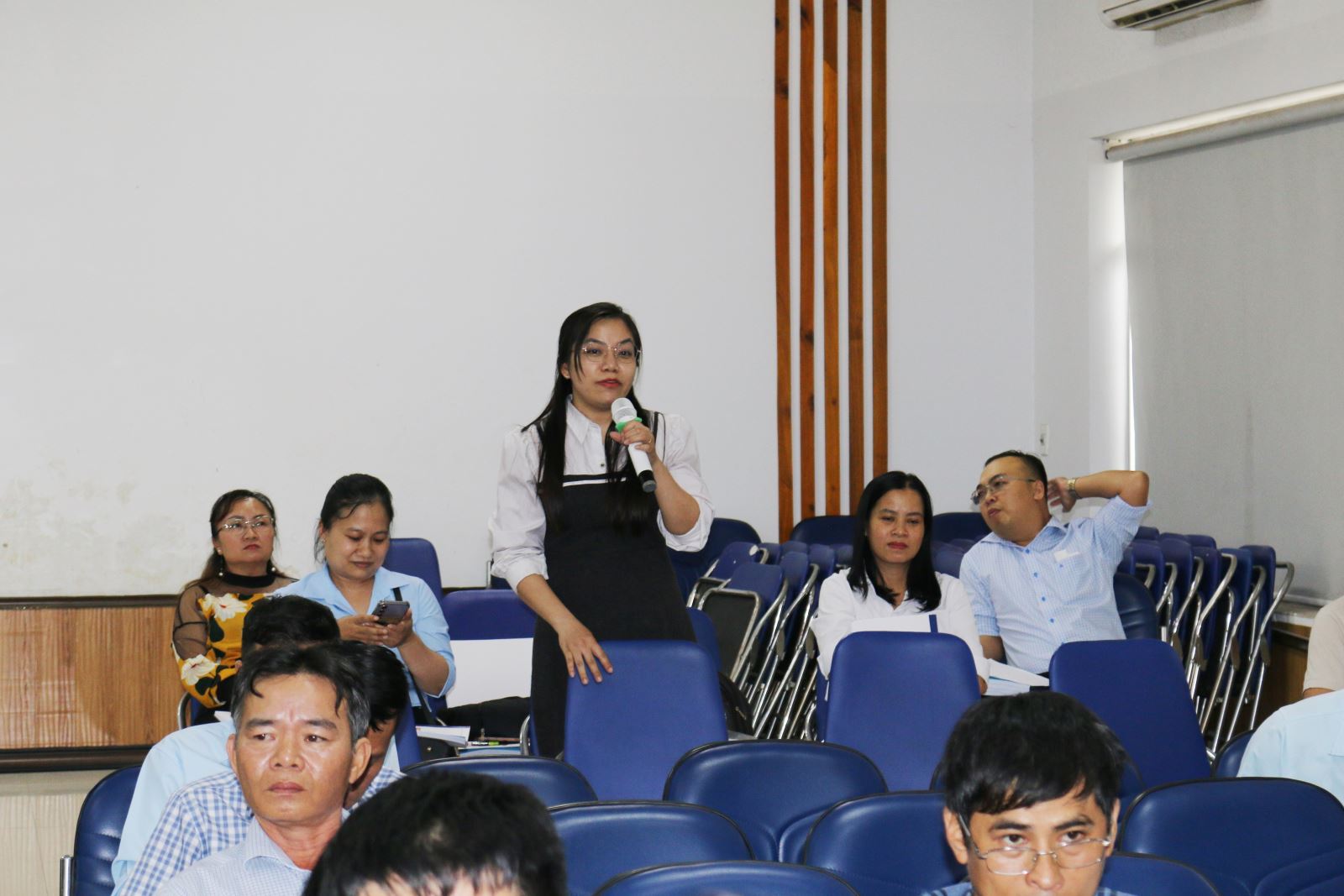 Tập huấn, hướng dẫn chuyên môn, nghiệp vụ lĩnh vực nông nghiệp và môi trường khi vận hành mô hình chính quyền địa phương 02 cấp